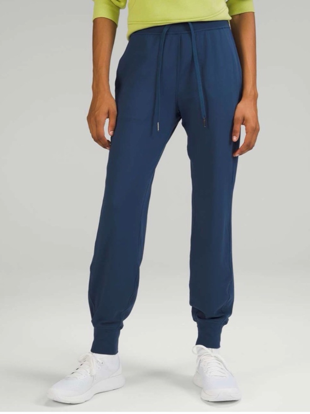 Lululemon Ready to Rulu High-Rise Jogger
Mineral Blue 6
